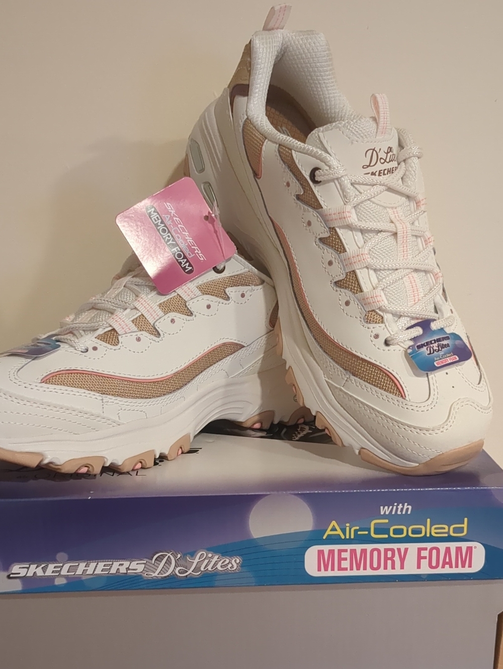 NIB Skechers D'Lites Women's SZ 8.5 Popular Vote 150241 Sneakers